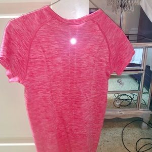 Lulu lemon swiftly tech short sleeve crew shirt